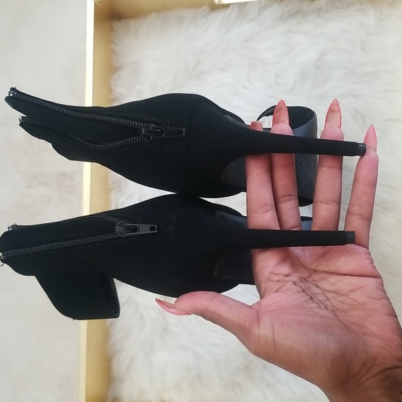 🖤Brand New Pointed Toe Heels - Picture 3 of 8